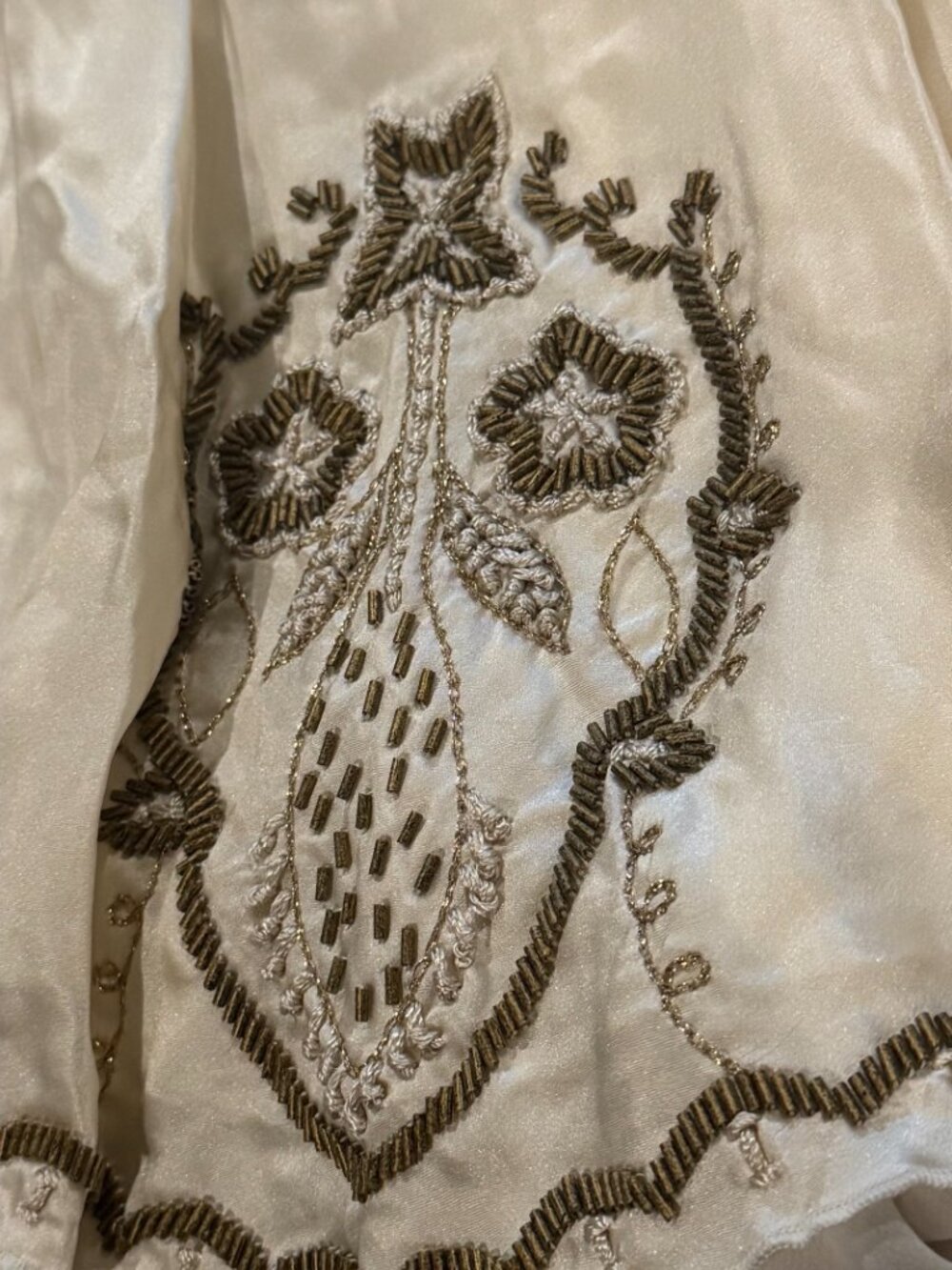 Sue Wong Silk Chiffon Y2K Handkerchief V Camisole Ivory Cream Gold Crochet Top 8 - Picture 11 of 16
